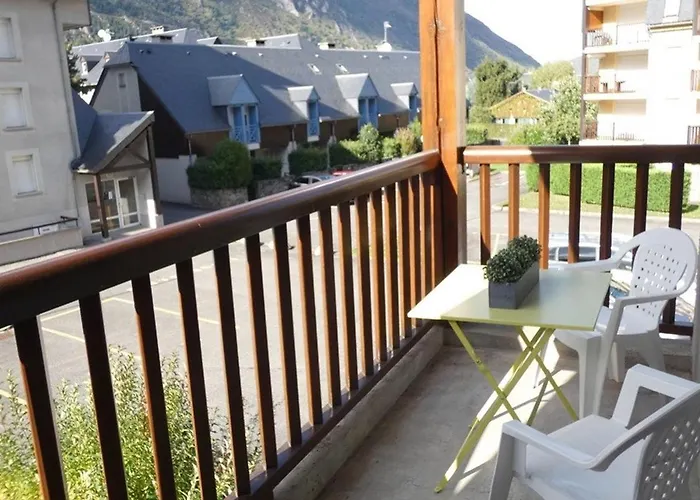 T3 Pour 6 A Avec Balcon, Casier A Ski, Parking, Ascenseur - Fr-1-457-266 Saint-Lary-Soulan